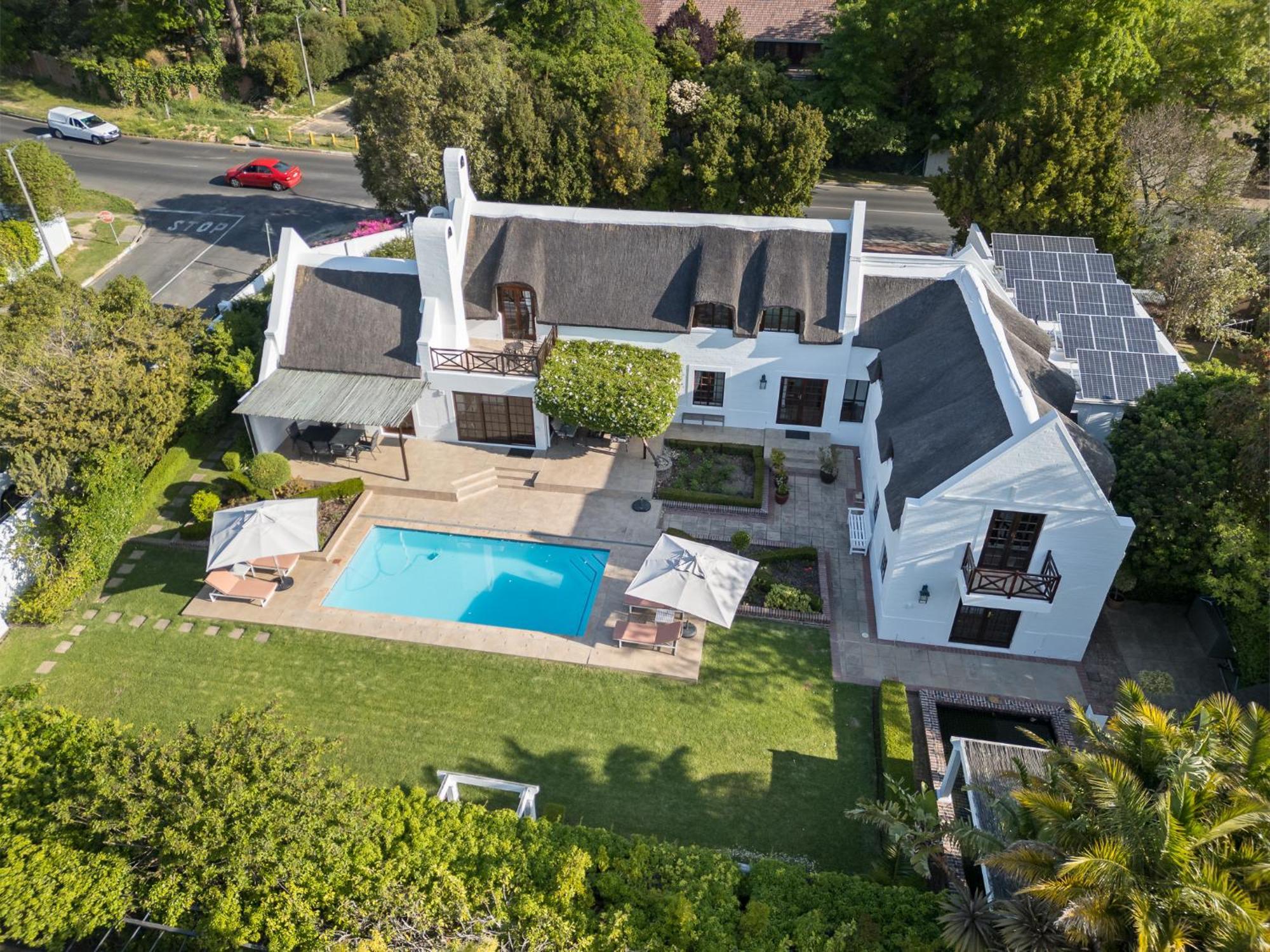Die Rietdak - Reetdachhaus Mit Vier Schlafzimmern Cape Town Dış mekan fotoğraf