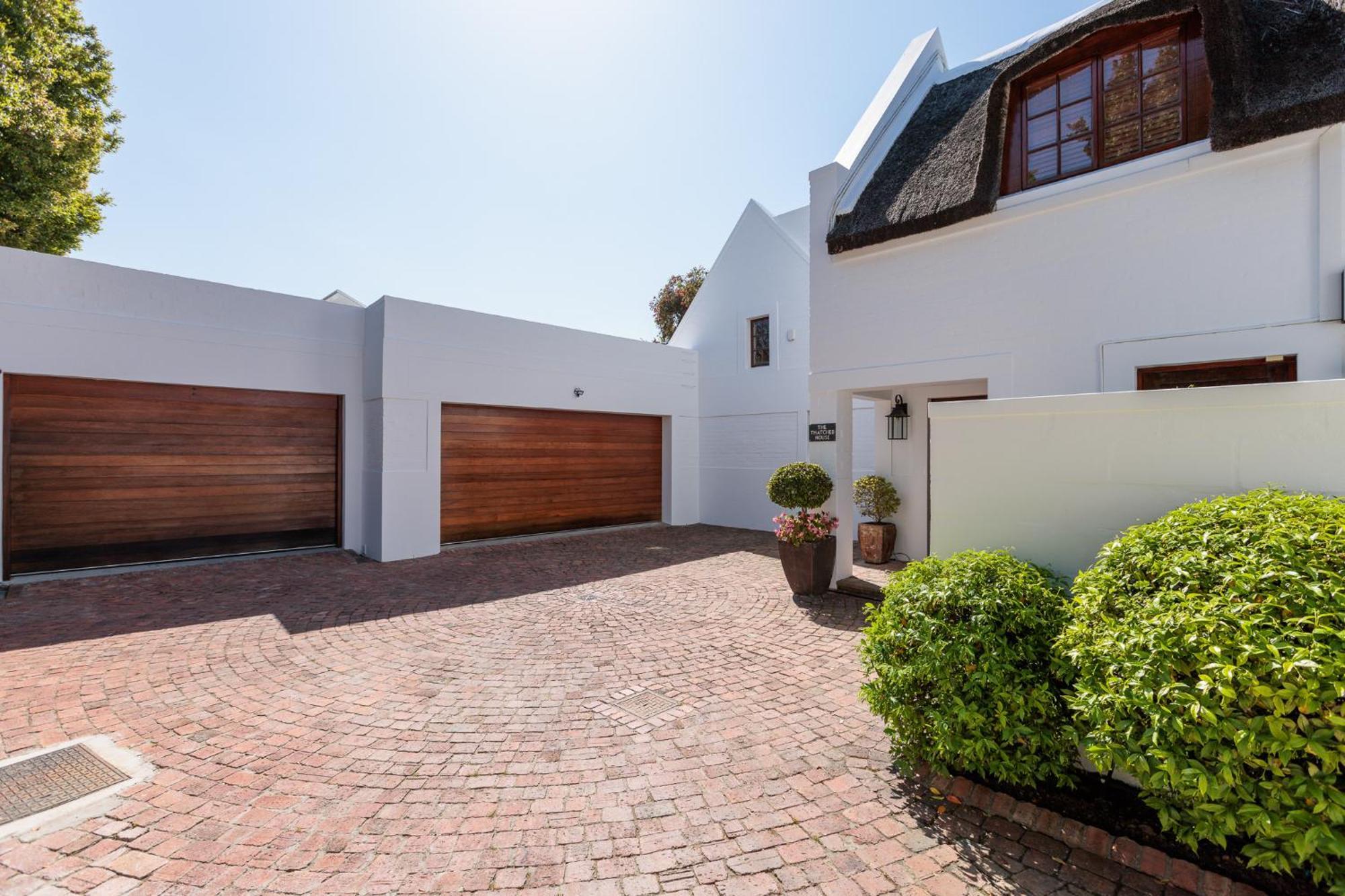Die Rietdak - Reetdachhaus Mit Vier Schlafzimmern Cape Town Dış mekan fotoğraf