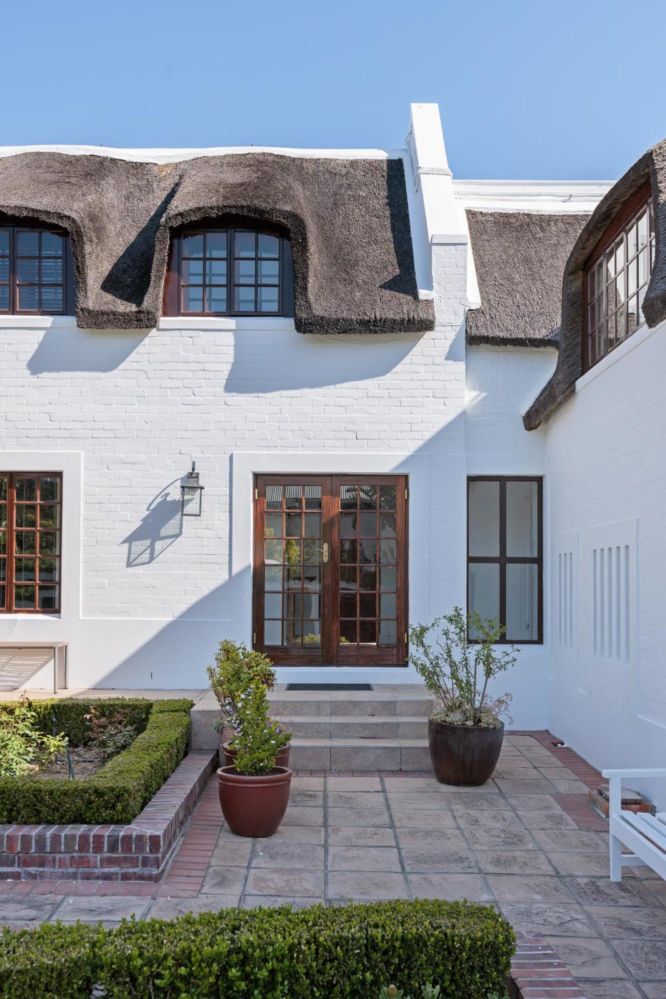 Die Rietdak - Reetdachhaus Mit Vier Schlafzimmern Cape Town Dış mekan fotoğraf