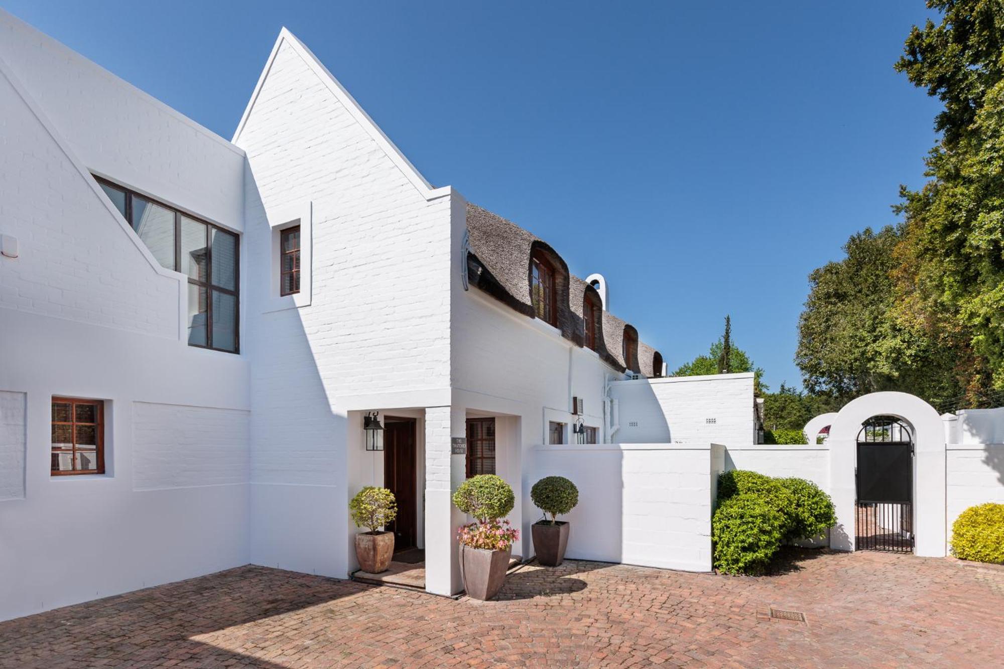 Die Rietdak - Reetdachhaus Mit Vier Schlafzimmern Cape Town Dış mekan fotoğraf