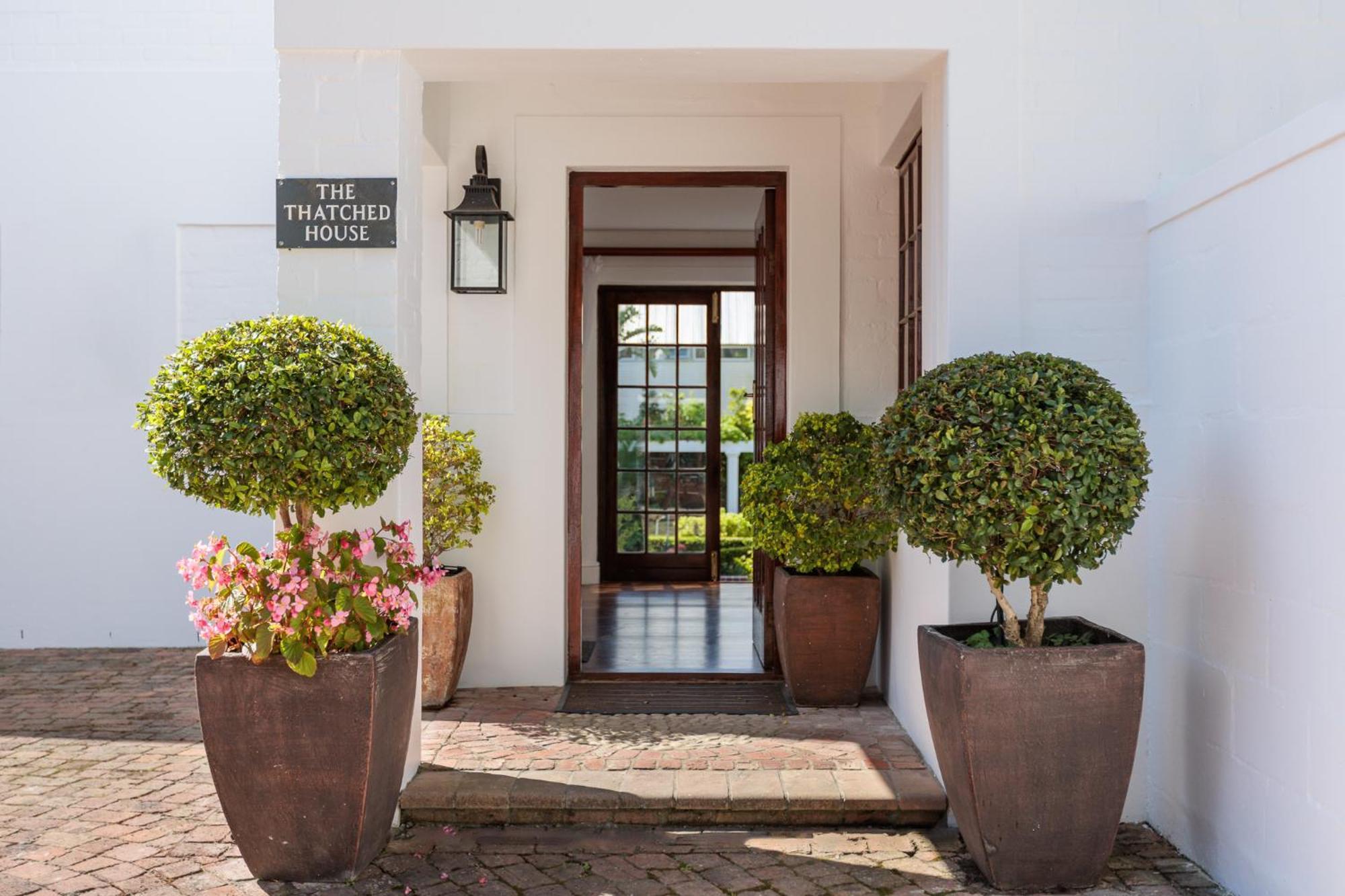 Die Rietdak - Reetdachhaus Mit Vier Schlafzimmern Cape Town Dış mekan fotoğraf