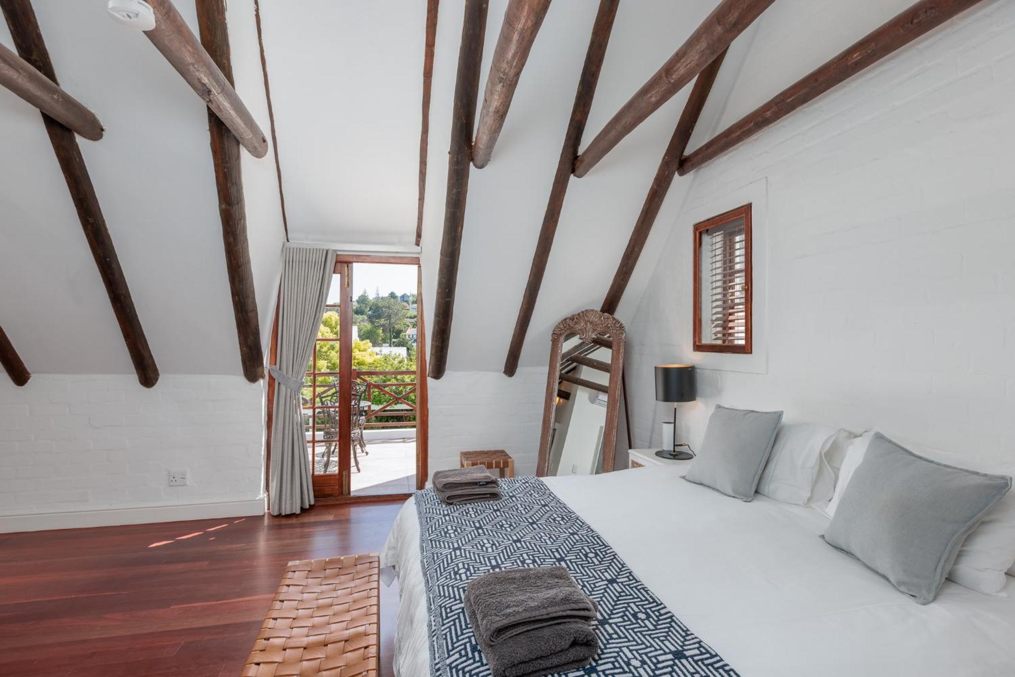 Die Rietdak - Reetdachhaus Mit Vier Schlafzimmern Cape Town Dış mekan fotoğraf